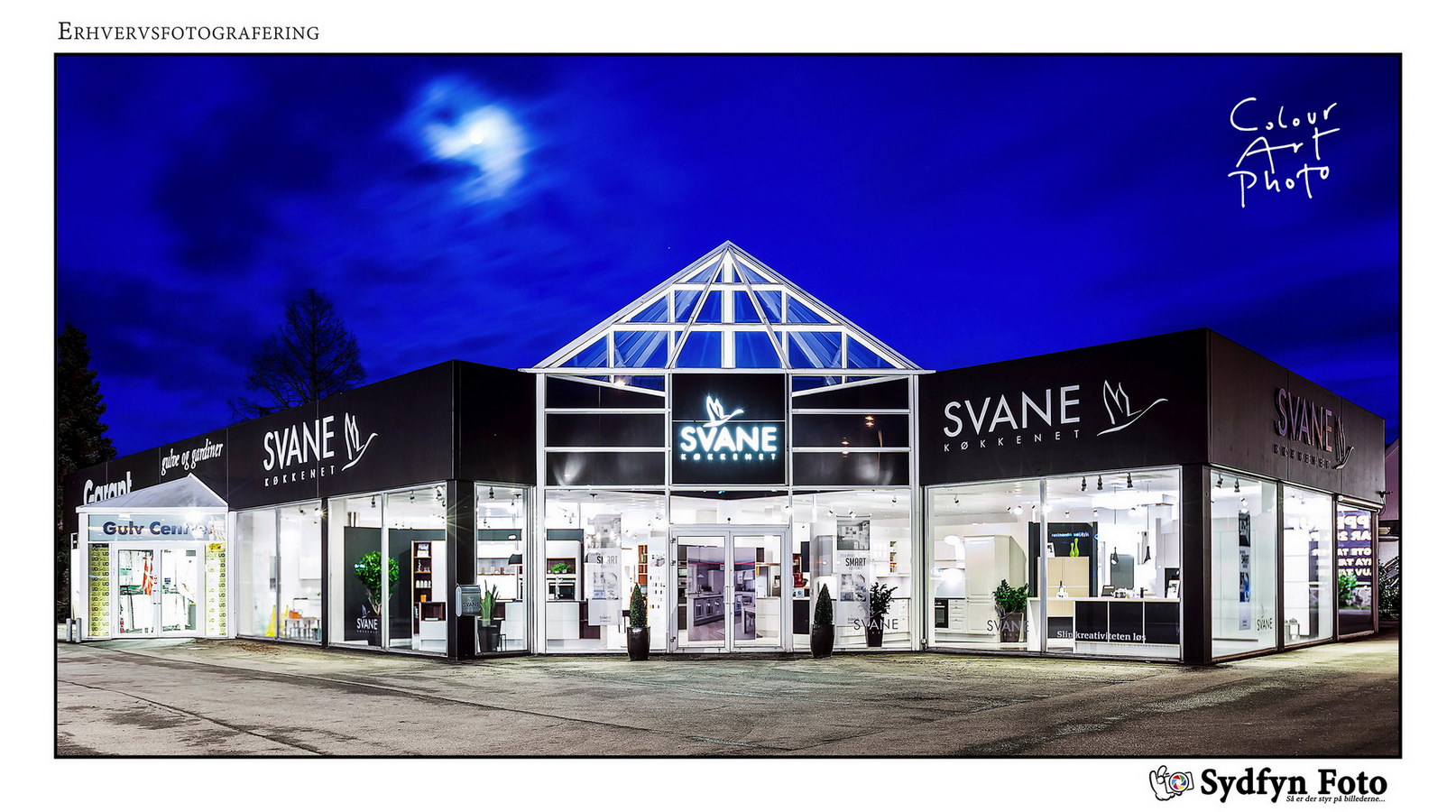 Fotografering af facader til PR med kontrolleret lyslægning og kalibrering - <i>Svendborg, Sydfyn, Sydfyn Foto, Fotograf, Fotograf Sydfyn, Fotograf Svendborg, Foto, Erhverv, Firma, Business, Facade, Facadefoto, Aftenfoto, Stemningsbillede, PR, Markedsføring, årsafslutning, årsrapport</i>