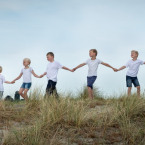 Kreativ gruppefoto ude i det fri her i København af fotograf Søren Weile